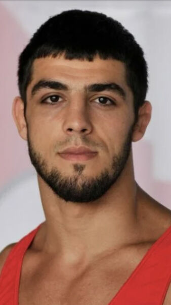  ,   Artur, 26 ,   ,   
