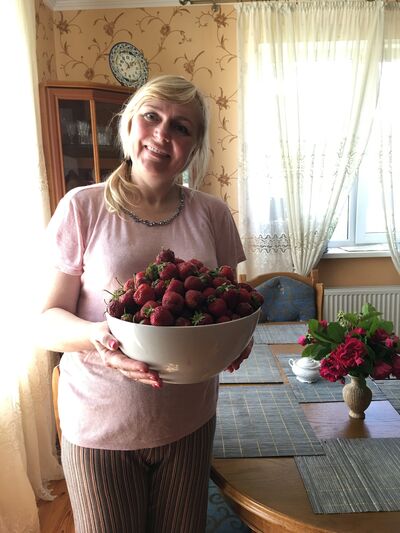  ,   Oksana, 56 ,   c 
