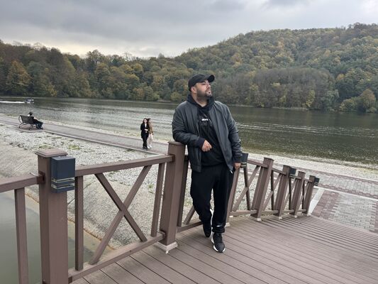  ,   Mehmet, 37 ,   ,   