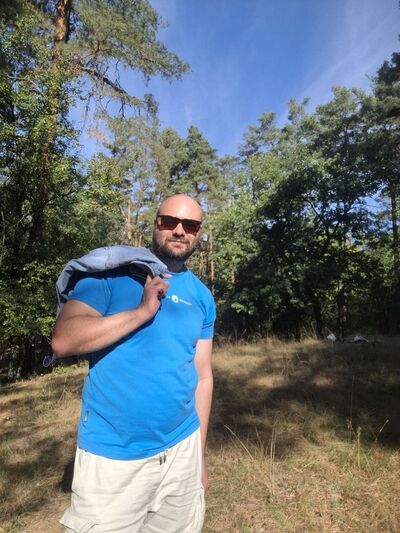  ,   Igor, 39 ,   ,   , c , 