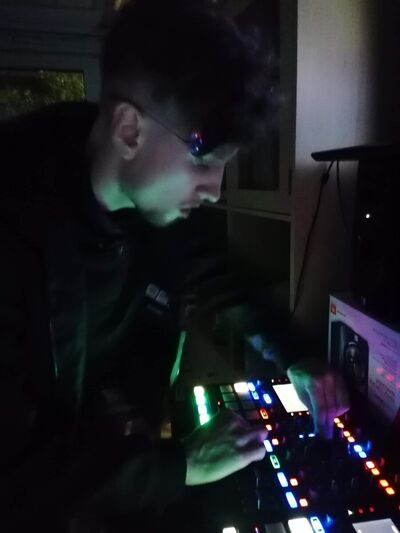  Peterborough,   COSsSMO, 29 ,   ,   , c 