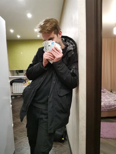  ,   Vladislav, 22 ,   ,   , c 