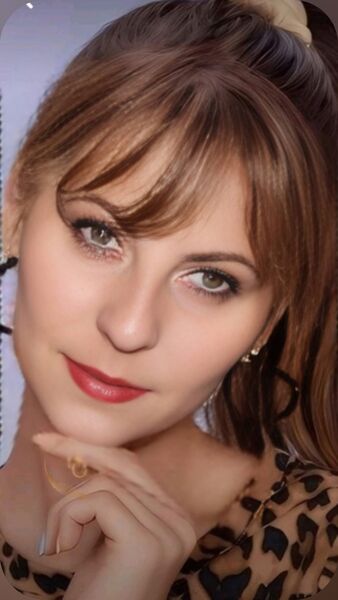  --,   Anna, 44 ,   ,   