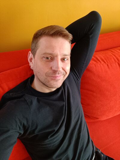  ,   Alex, 40 ,   ,   