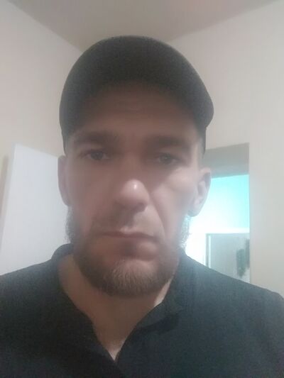  -,   Max, 42 ,   ,   , c , 