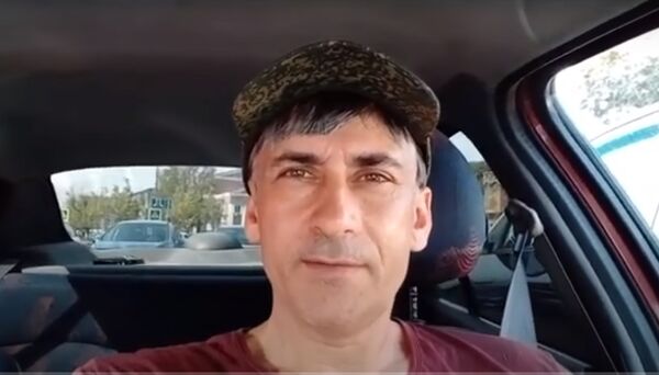  ,   Nik, 40 ,   