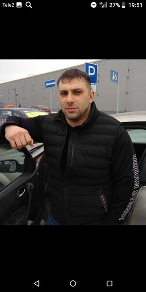  ,   Ksander Cage, 34 ,   c 