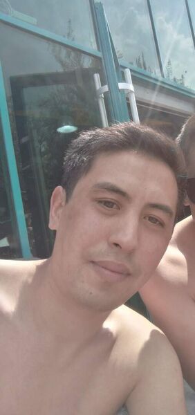  ,   Aza, 33 ,   ,   