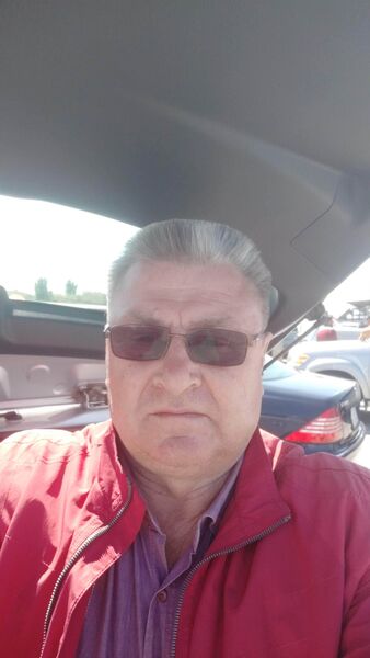  ,   Sergei, 52 ,   ,   