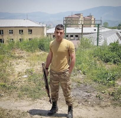  ,   Malik, 29 ,   ,   