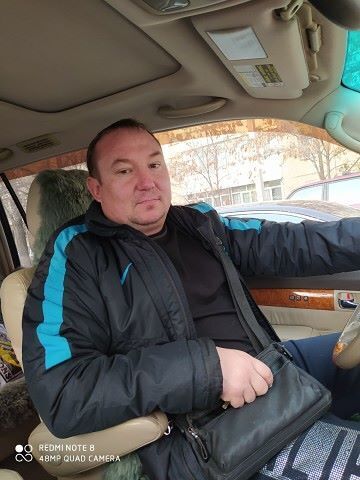  26206106  Andrei, 49 ,    