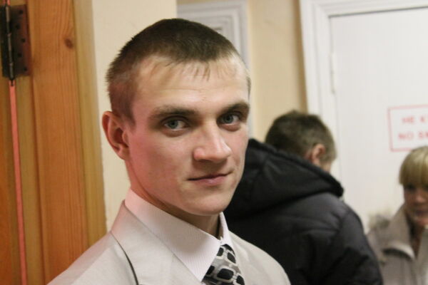  ,   Sergey, 33 ,   