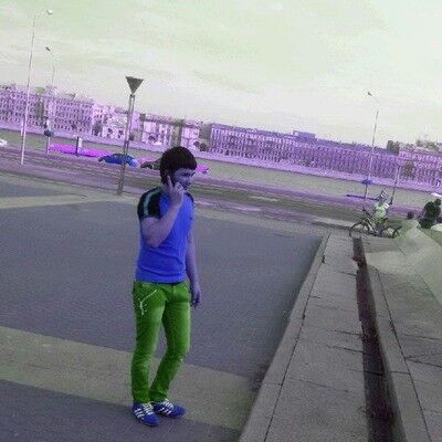  -,   Ali, 32 ,   ,   , c 
