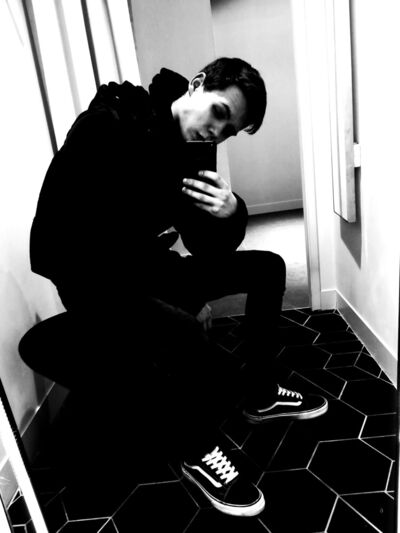  ,   , 27 ,   