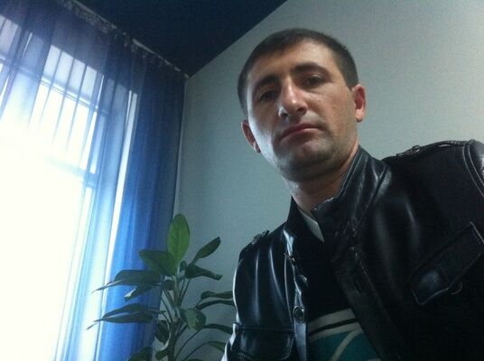  ,   Maks, 39 ,   