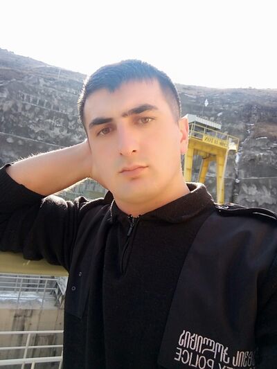  ,   Aleko, 31 ,   ,   , c 