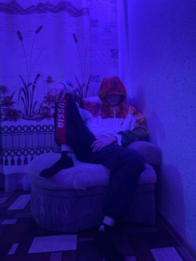  -,   Ilya, 22 ,   ,   , c 