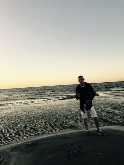  ,   Edgar, 27 ,   