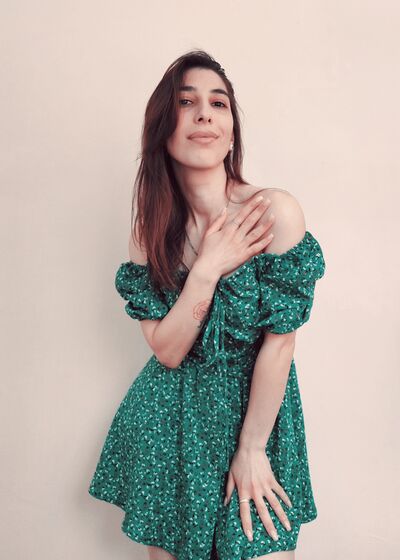  --,   , 33 ,   c 