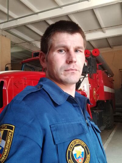  ,   Bendzhamin, 35 ,     , c 