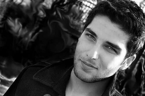 ,   Djon, 32 ,   