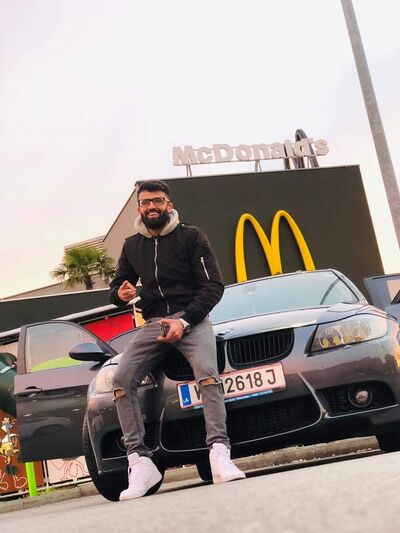  ,   Rustam, 31 ,   ,   , c 