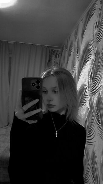   ,   Anna, 19 ,   ,   