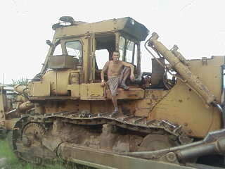  11947816  Davaz, 41 ,    