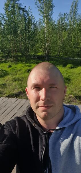  ,   Anatolii, 33 ,   ,   , 