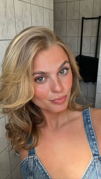  ,   , 28 ,   ,   