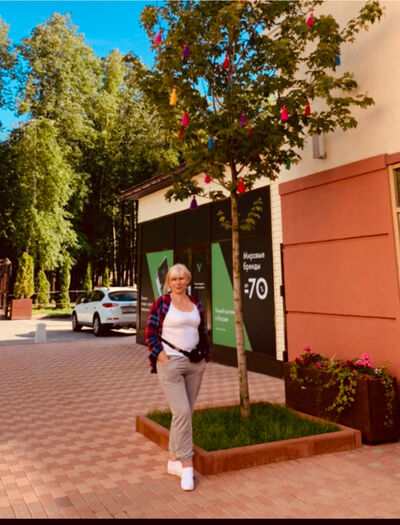  ,   Marina, 60 ,   c 