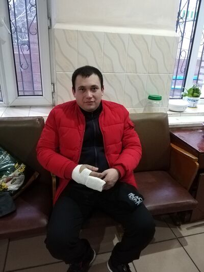  ,   Rustam, 37 ,   ,   , c 