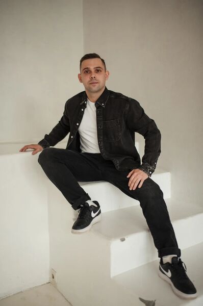  ,   Maxim, 24 ,   c , 