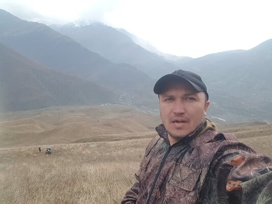  ,   Artur, 38 ,   ,   , c , 
