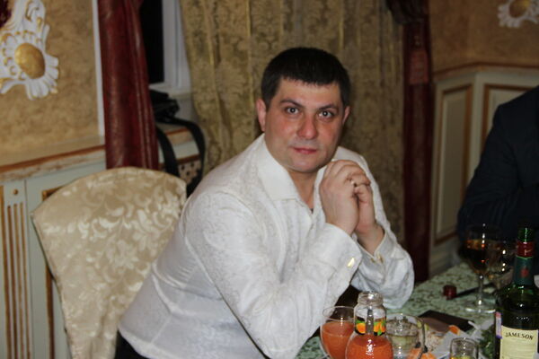  ,   Vlad, 55 ,   