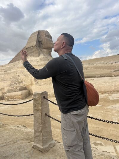  ,   Igor, 42 ,   ,   , c , 