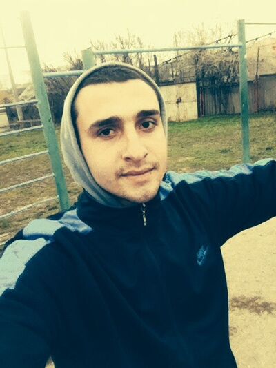  ,   Maksim, 32 ,   ,   , c 