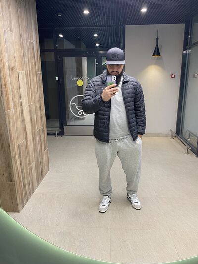  ,   Ali, 32 ,   