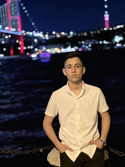  ,   Alex, 20 ,   ,   
