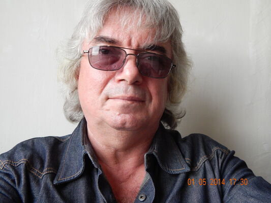  ,   Serge, 64 ,   