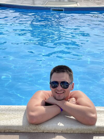  ,   Vinny, 27 ,   ,   , c 