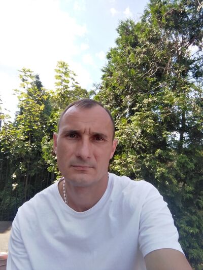  ,   Wiktor, 40 ,   ,   , c 
