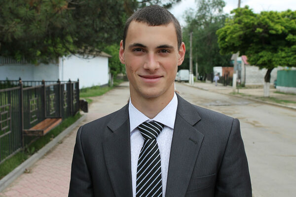  ,   Andrei, 29 ,  