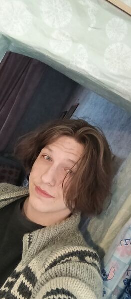  ,   Vladislav, 18 ,   ,   