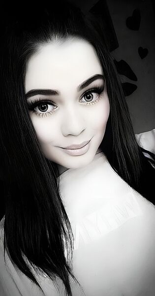 ,   Kriss, 29 ,  