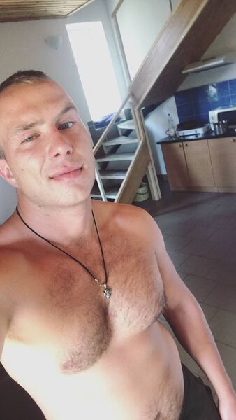  ,   Alex, 32 ,   ,   , c , 