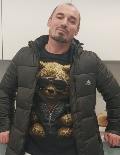  -,   Ruslan, 44 ,   ,   