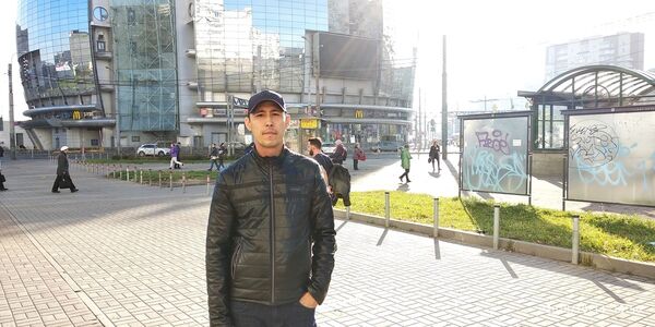  -,   Dilshod, 43 ,   