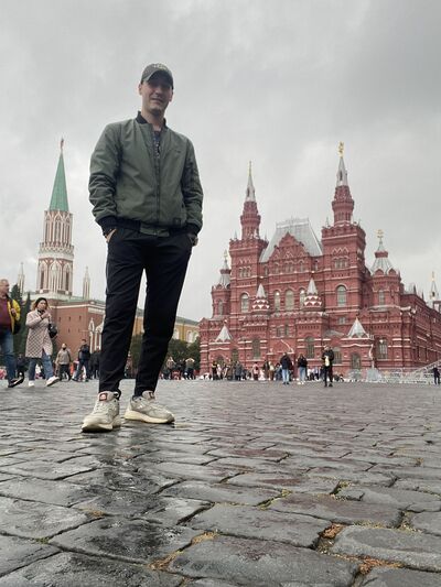  ,   Rodion, 32 ,  
