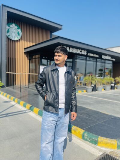 Frankfurt am Main,   Jassi, 22 ,   ,   